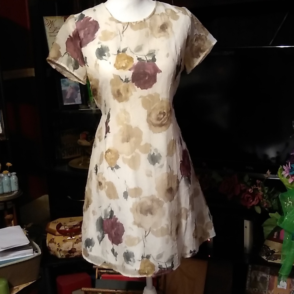 $10 or 3 for $25 An adorable petite summer dress.